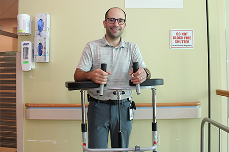 2024-fc-platform-walker-w-oxygen-tank-holder